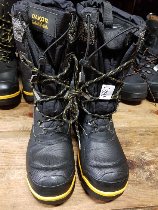 Buty robocze DAKOTA rozm 41 wkł 27 cm S3