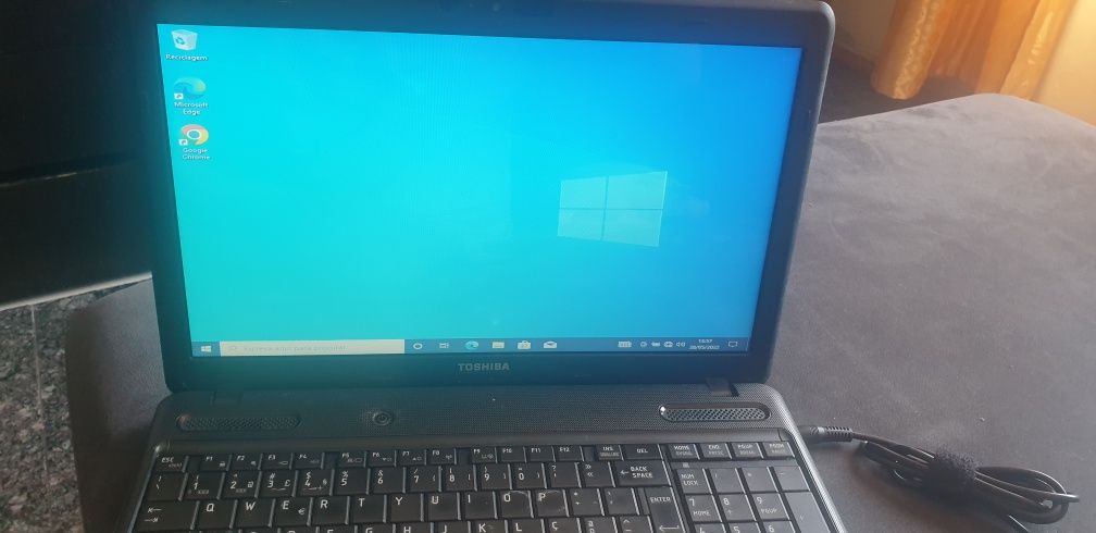 Portátil Toshiba satellite c660 as peças