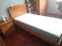 Quarto completo de solteiro em madeira-cerejeira