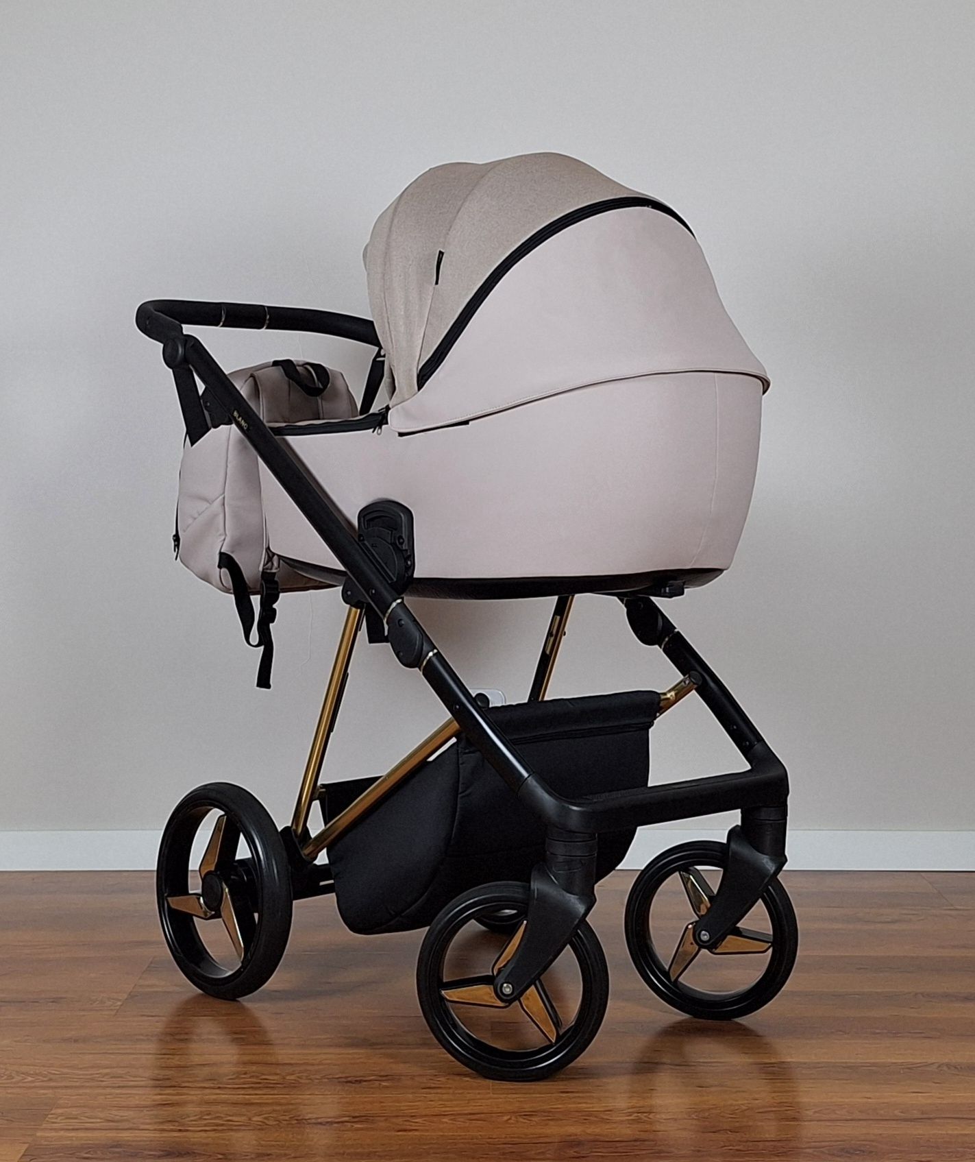 Wózek 4w1 Adamex Blanc Special Edition + fotelik i baza isofix