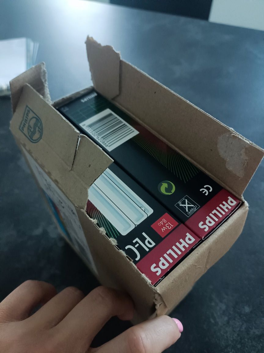 10 żarówek Philips 13w/84