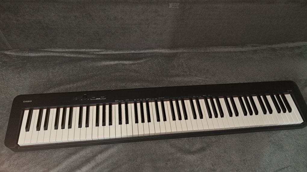 Sprzedam piano casio CDP-S110