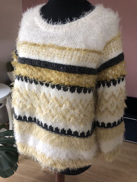 Sweter damski River Island 12/M musztardowy z białym , gruby ciepły .