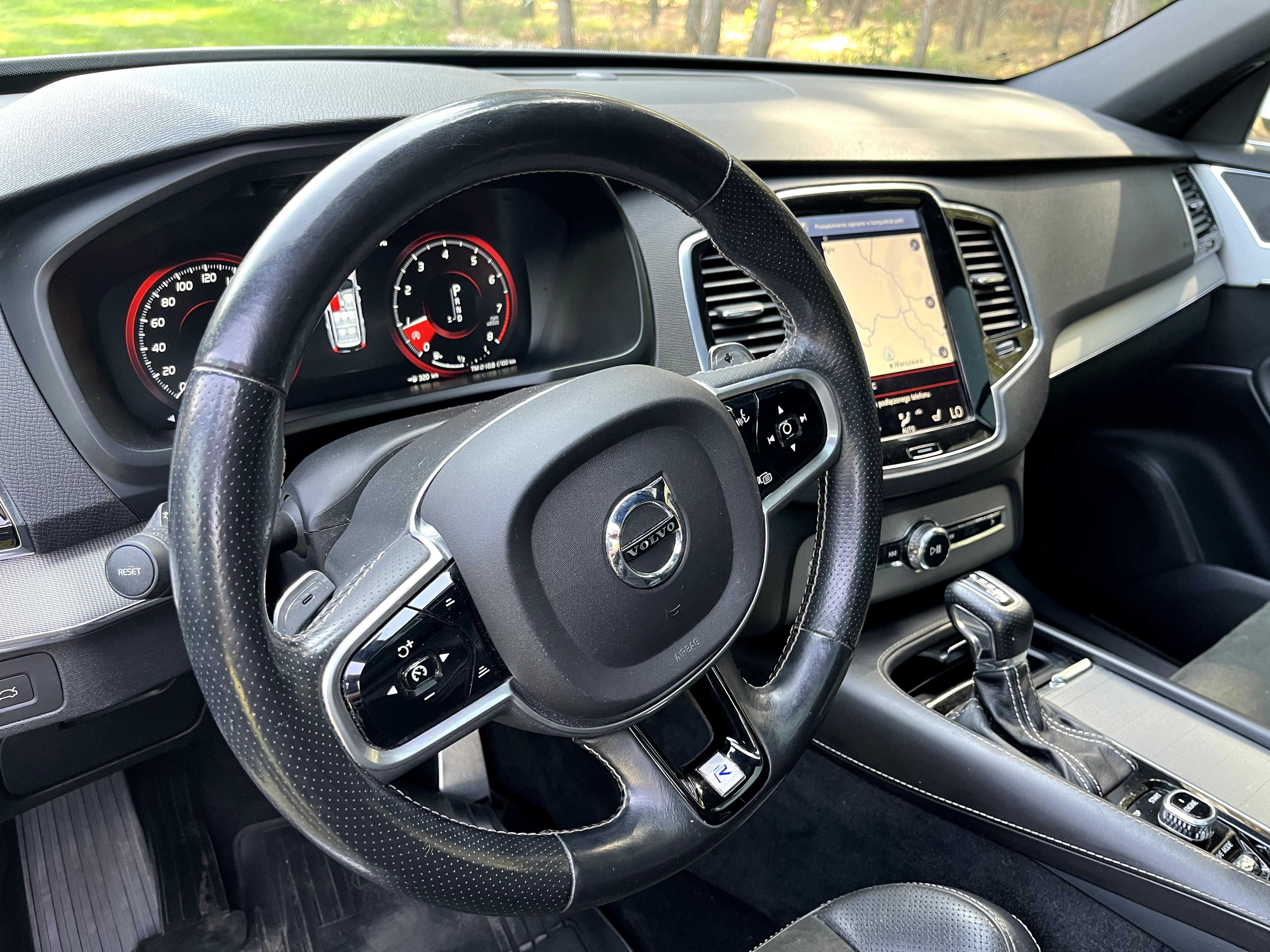 VOLVO XC90 T6 R-Design