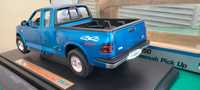 Ford F-150 Flareside Supercab Pickup 1:18