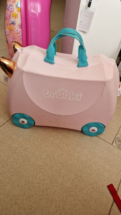 Чемодан детский на колесах Trunki Единорог розовый