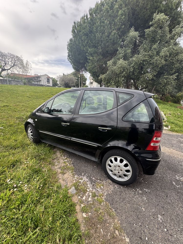 Mercedes preto 2001