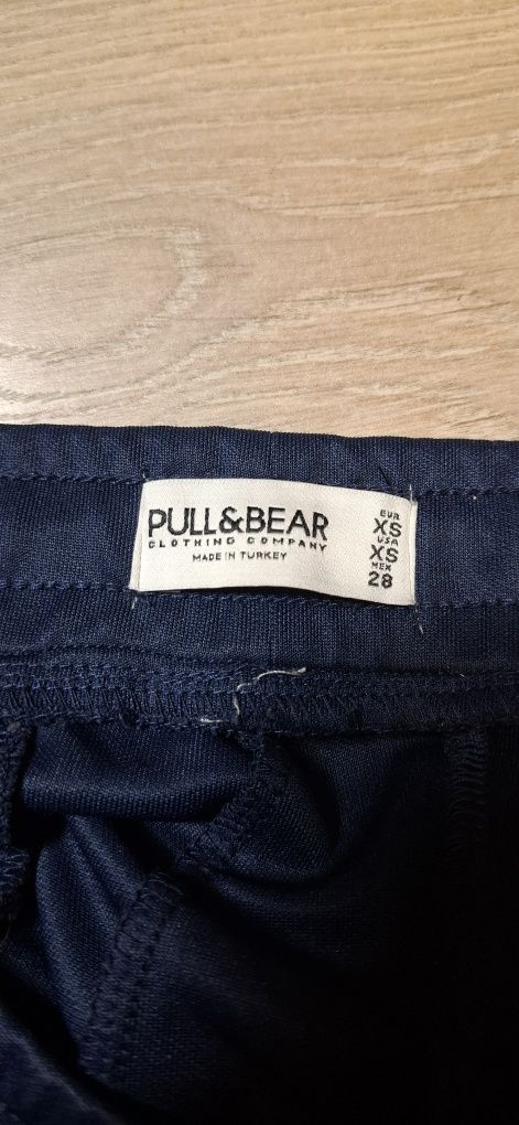 Spodnie dresowe męskie Pull&Bear, dresy, lampasy, ściągacze, joggery