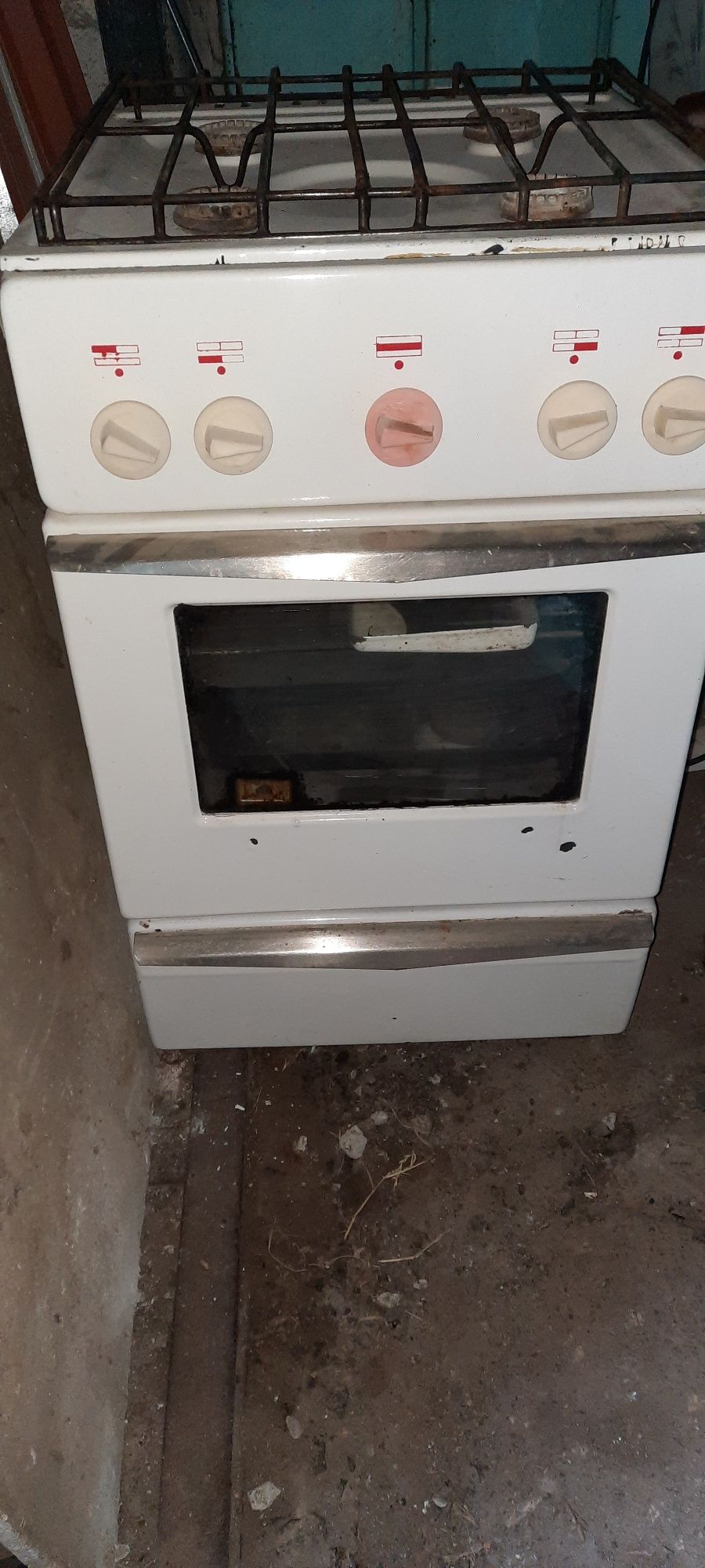 Газова плита в  робочому стані