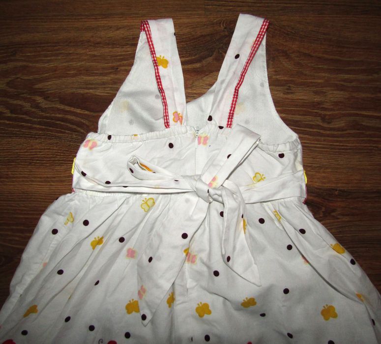 Rozm. 104 - sukienka na ramiączkach