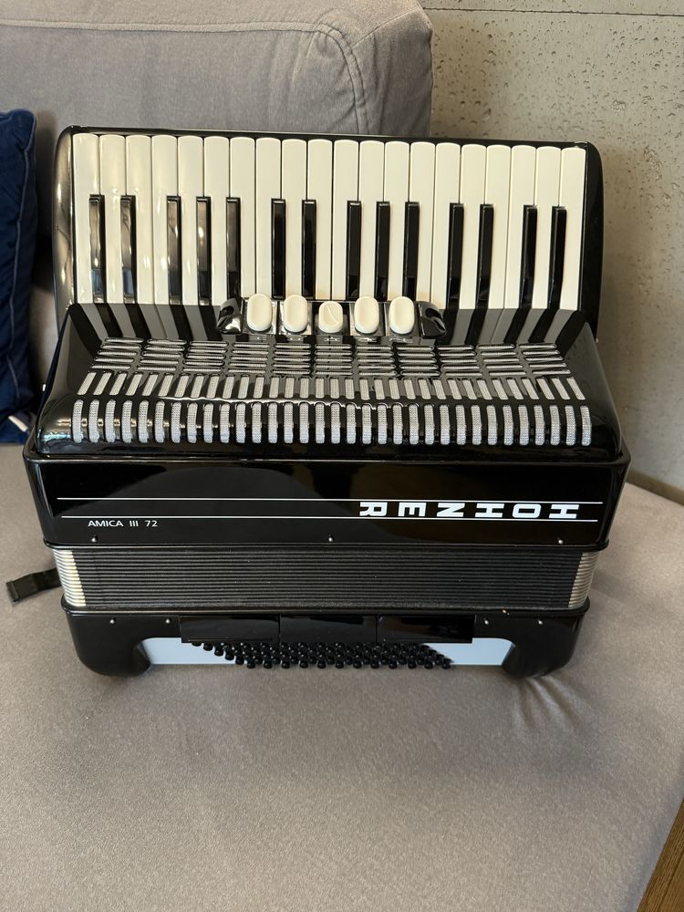 Akordeon hohner amica 72 basy Jak Nowy !!!