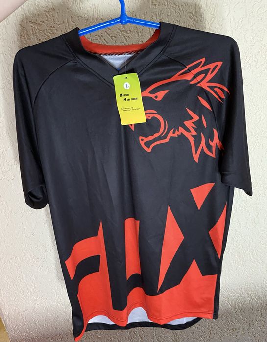 Нова футболка FOX
