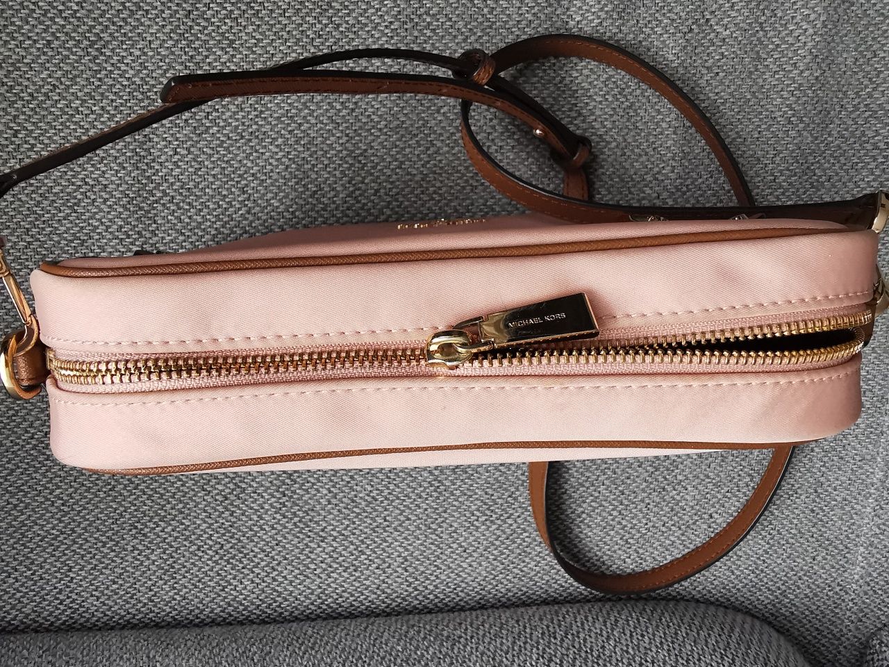 MICHAEL KORS Jet Set Charm Light Pink East West Crossbody