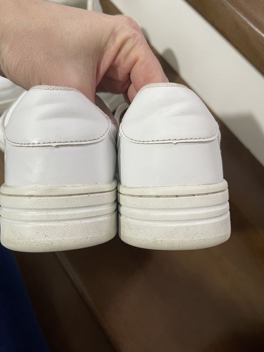 Белые кеды/кроссовки Wone