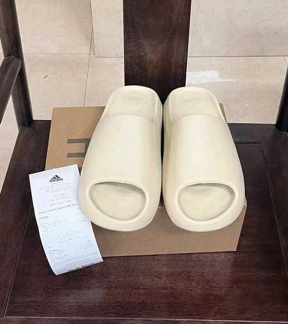 Wybór letni*NoweAdidasYeezySlideBiały 38