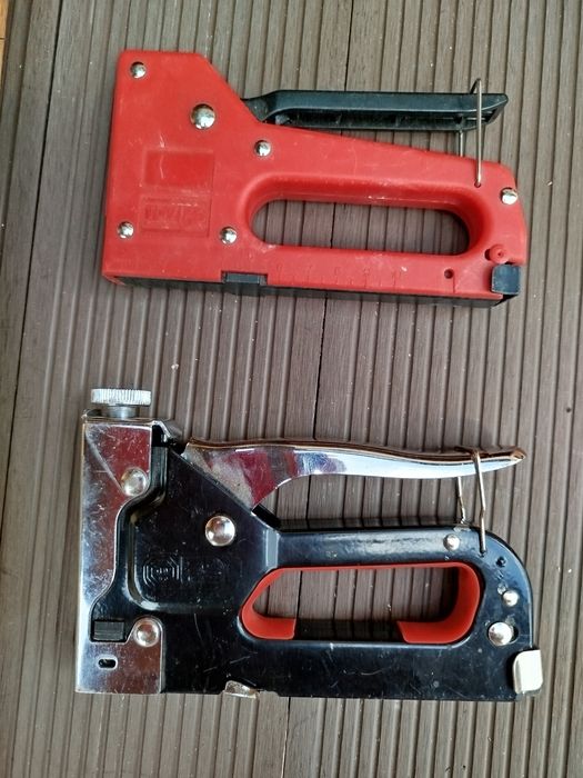 Zszywacz tapicerski, taker