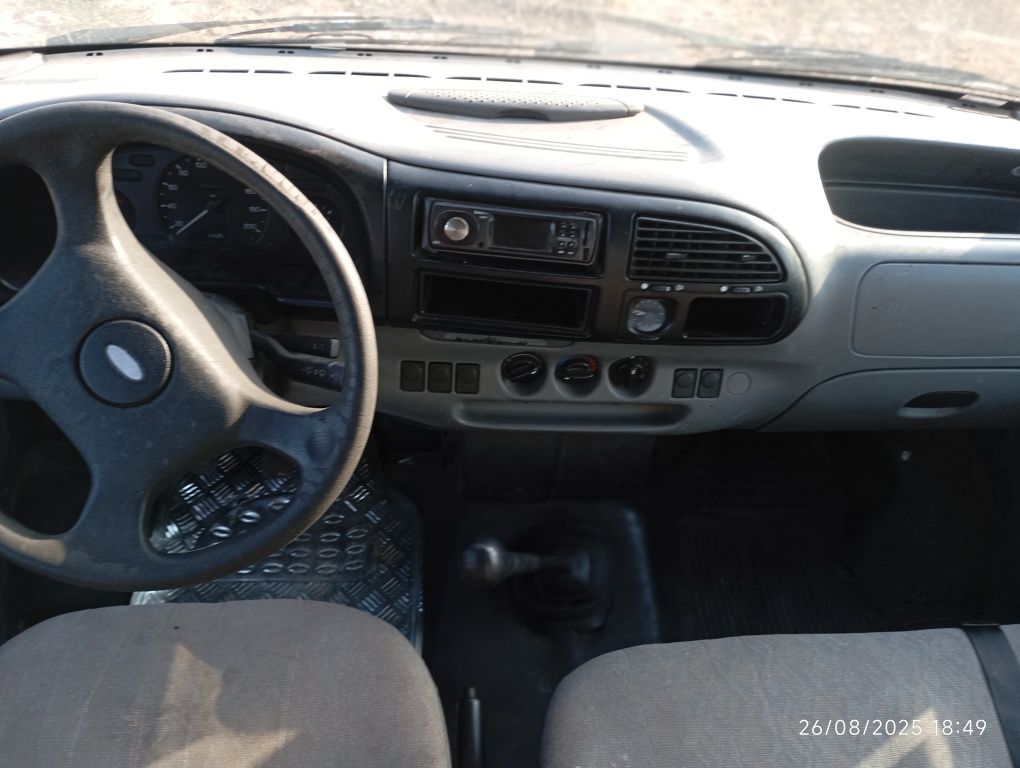Ford Transit 2.5D 3 lugares