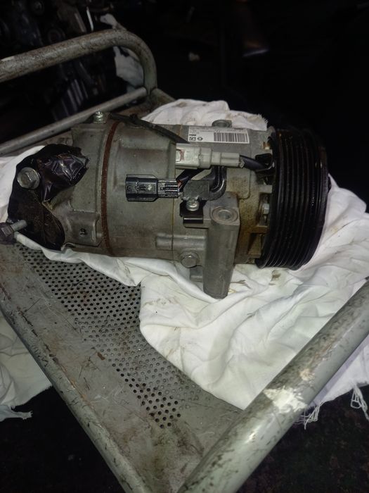 Agregat klimatyzacji renault clio IV 0.9 tce H4B408