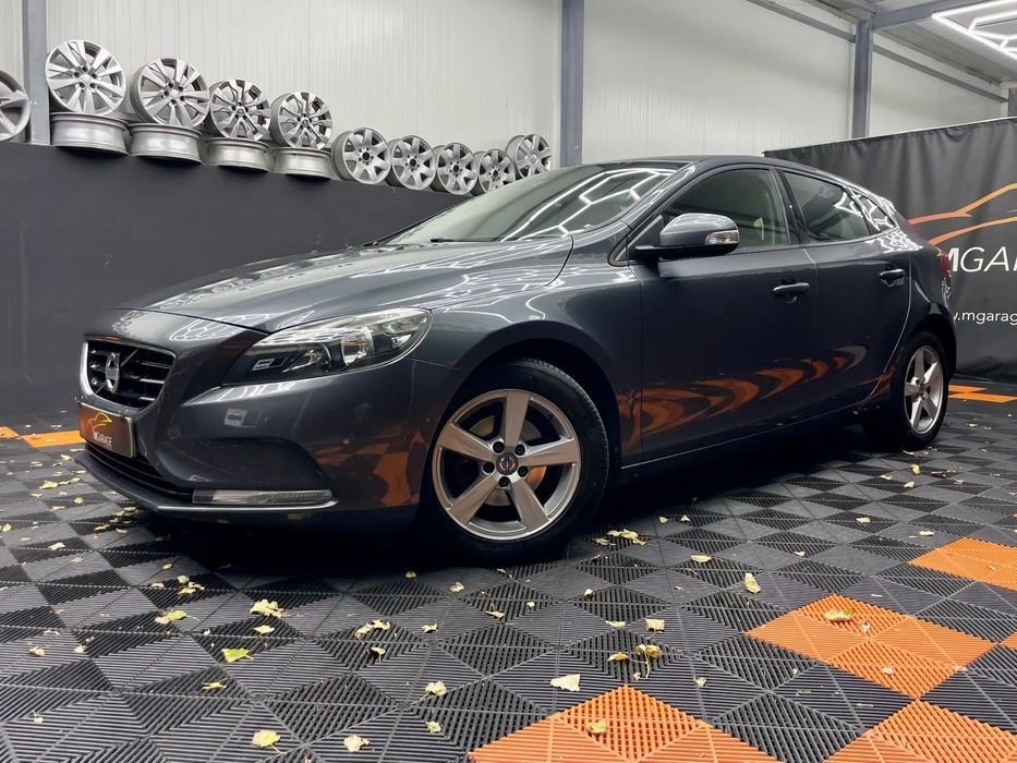 Volvo V40 1.6 D2 Momentum Eco