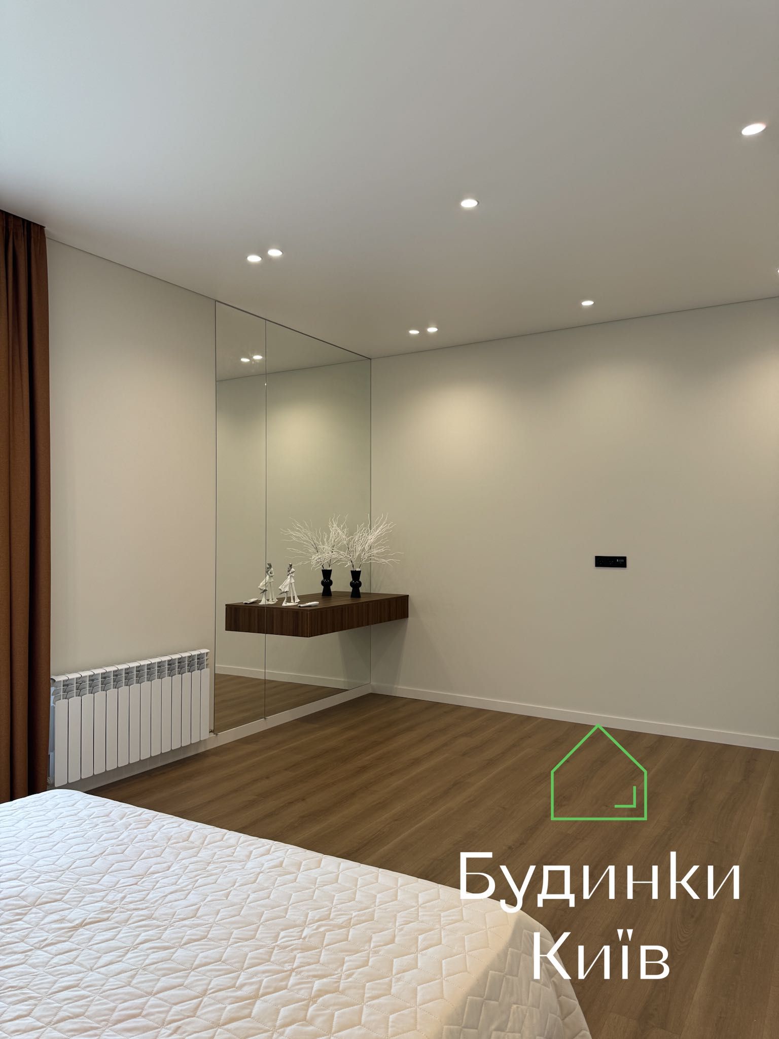 Будинок Ходосівка видовий на ліс.