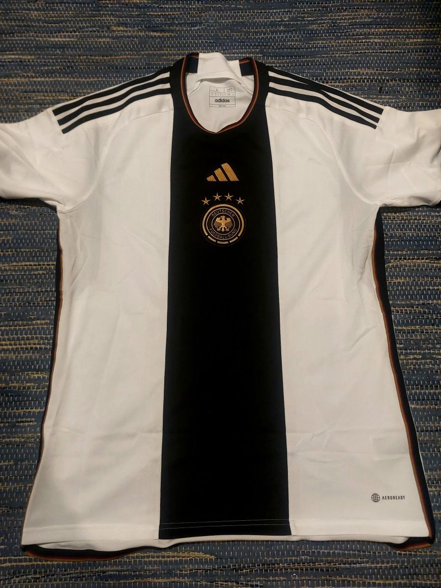 Camisola oficial Alemanha World cup 2022