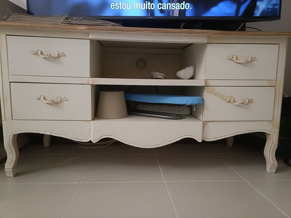 Móbilia de sala estilo Viena