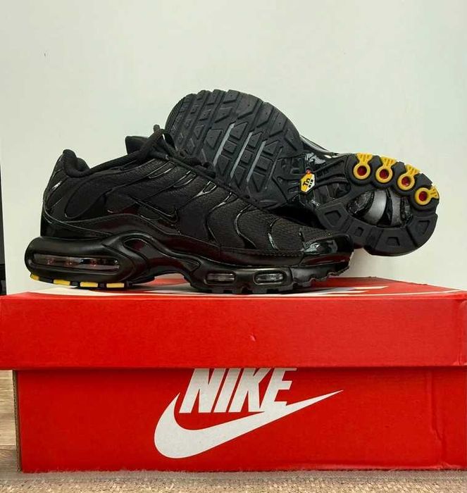 "Buty Trampki" Nike Air Max TN Plus Black Rozmiar.38