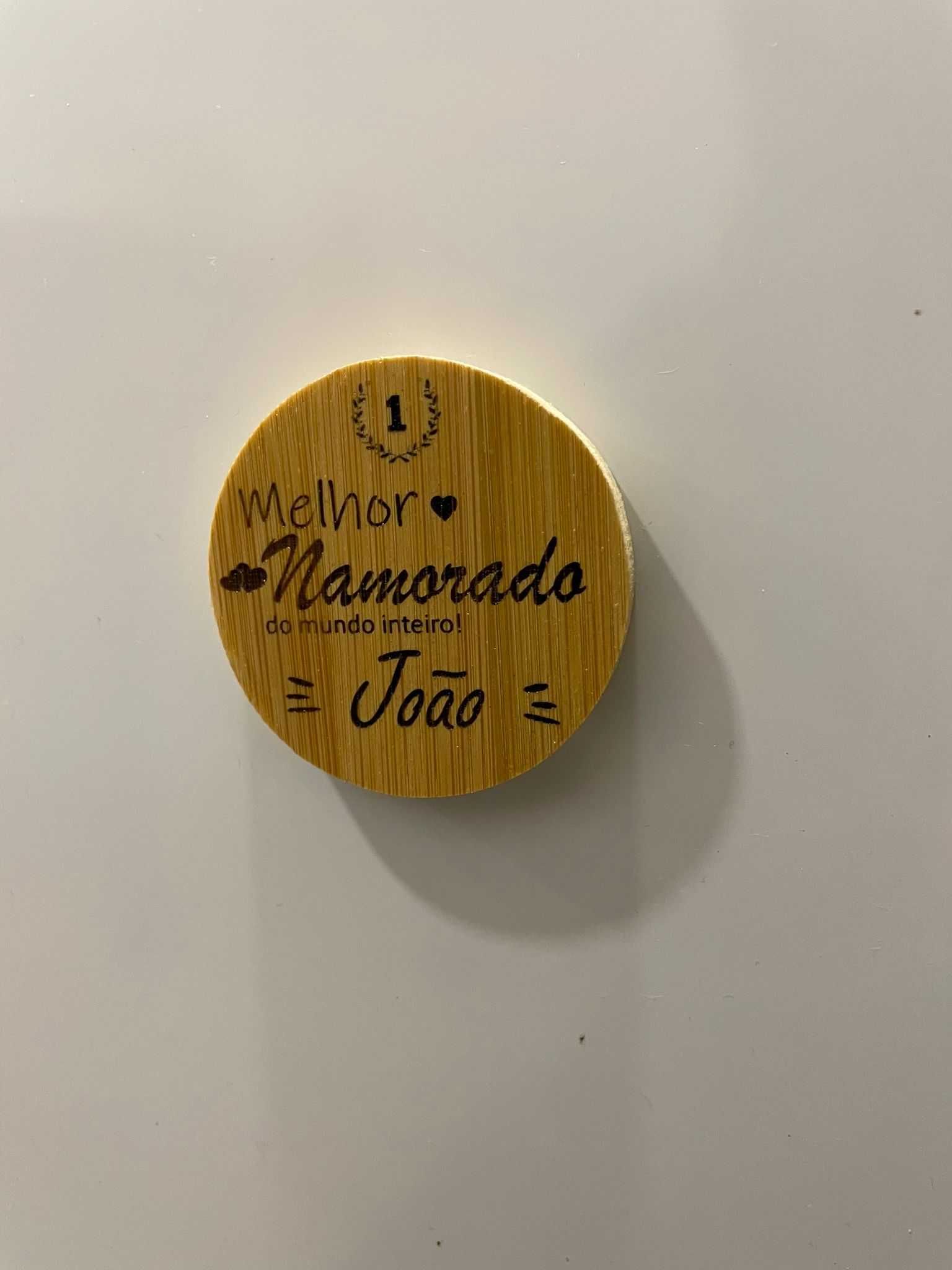 Himen abre garrafas para o dia dos namorados
