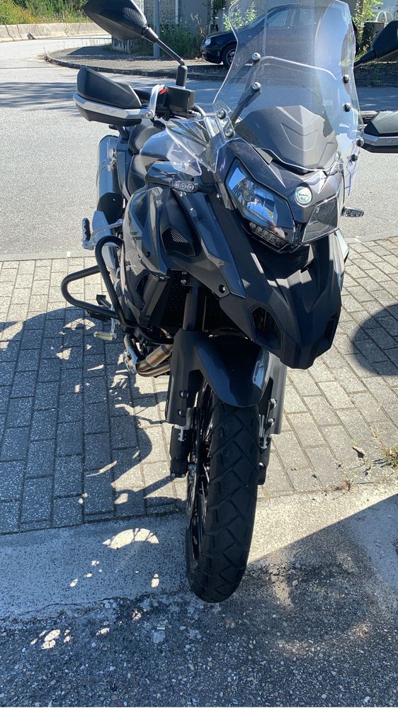 Benelli trk 502 x