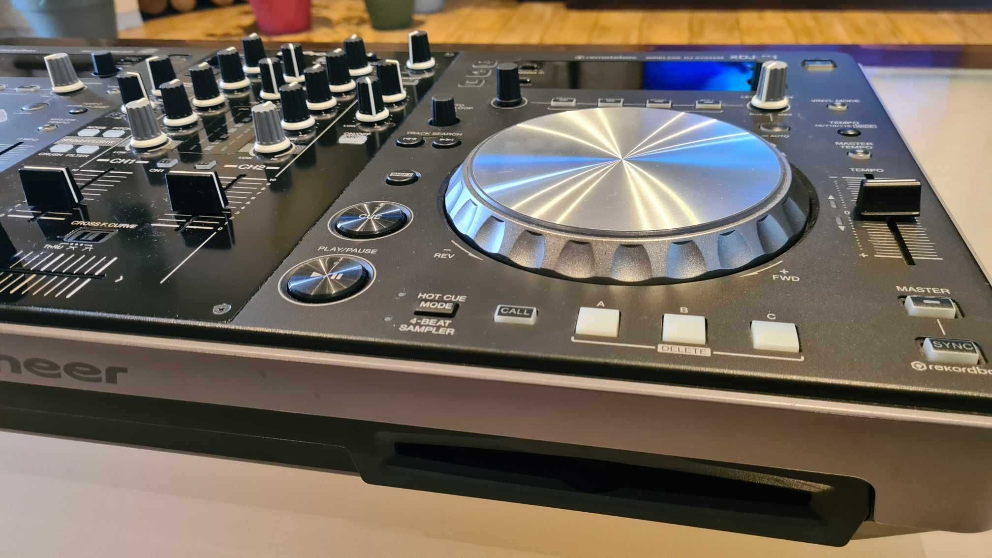 pionieer xdj-r1 + oryginalny futerał case MAGMA