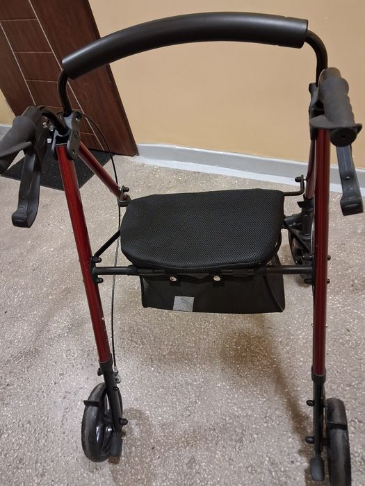 Lekki chodzik dla seniora