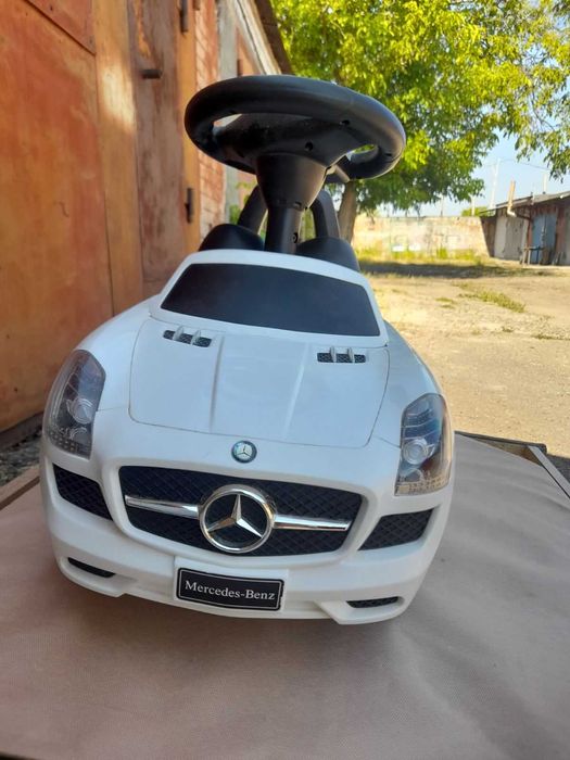 Детский автомобиль- каталка-толокар Mercedes