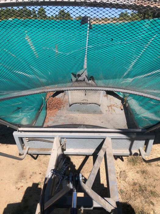 Aparafrutos de engate traseiro como novo