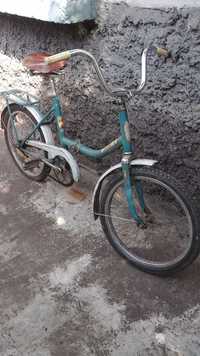 Велосипед б/у старого зразку