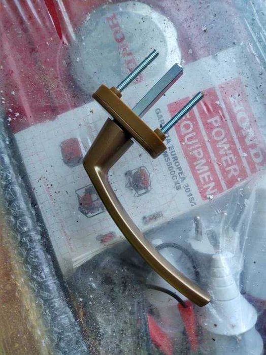 Nowe klamki do okien
