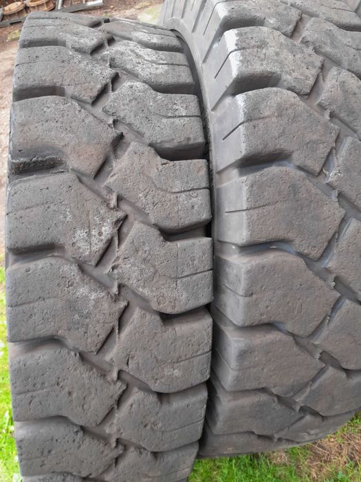 Pełna guma 12.00-20  8.5 magnum solideal