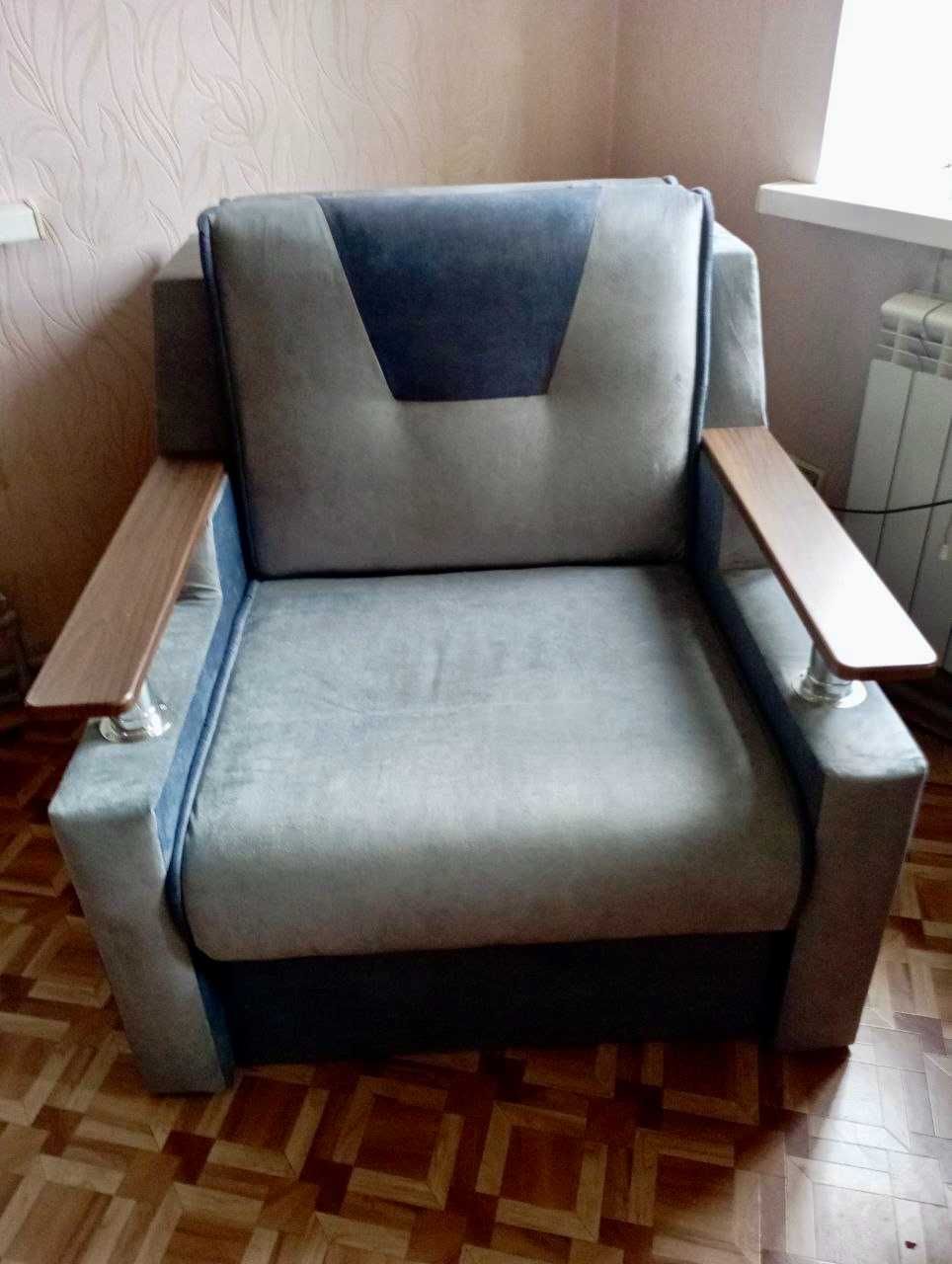 Диван и 2 кресла-кровать