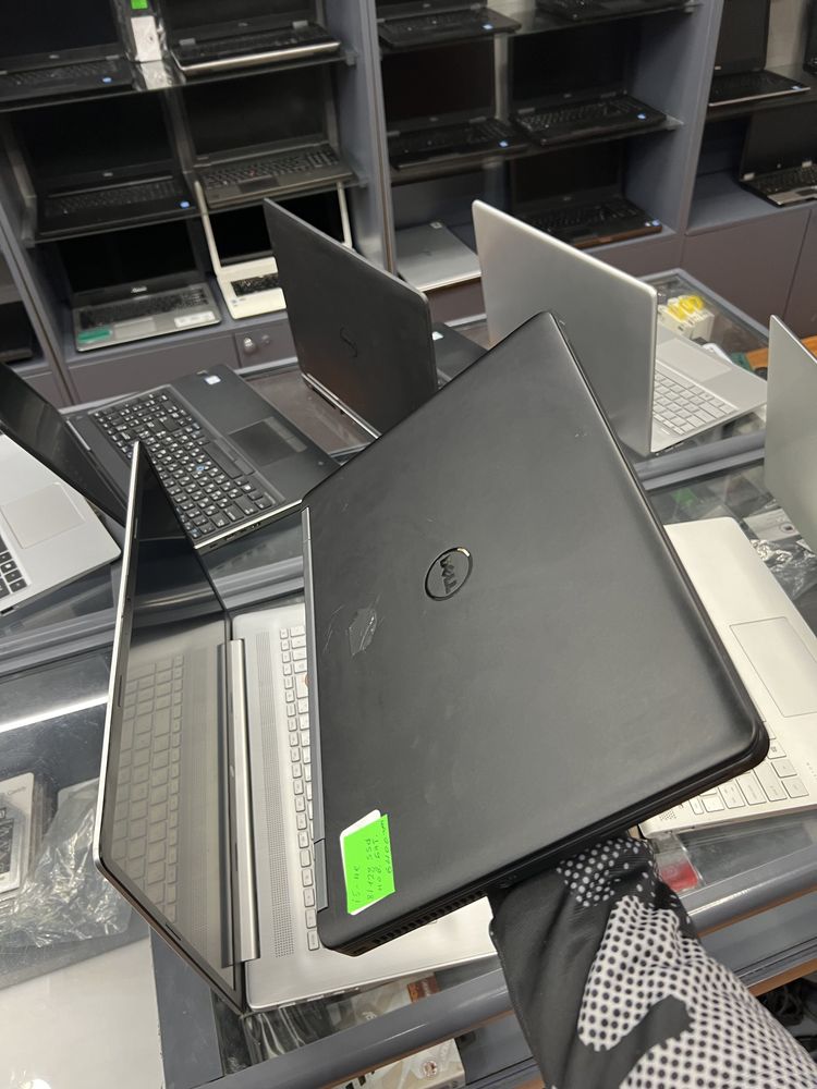Надежный не большой ноутбук Dell Intel i5
