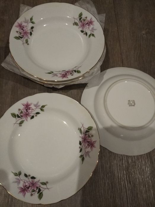 Терміново продається посуда,набір тарілки,набори, хрусталь.