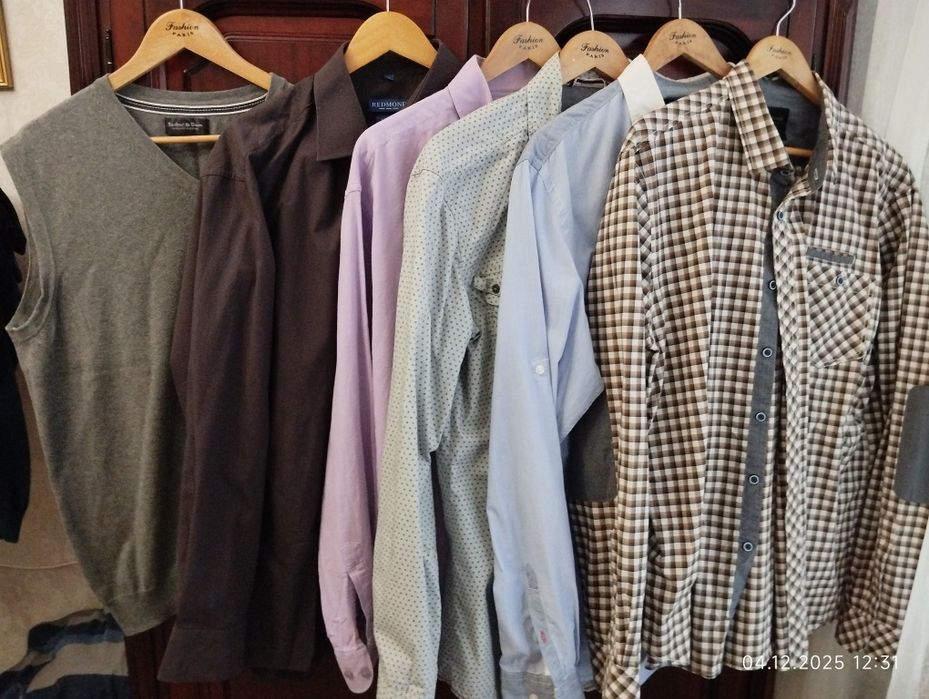 Чоловічі сорочки та безрукавка