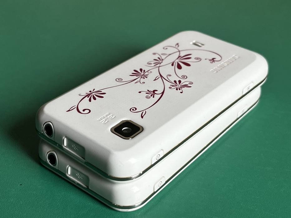 Мобільний телефон Samsung S5250 Pearl White La-Fleur