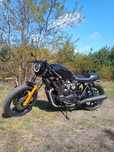 Cafe race motocykl Yamaha xj900f 90r
