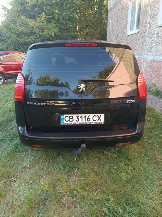 Продам Peugeot 5008