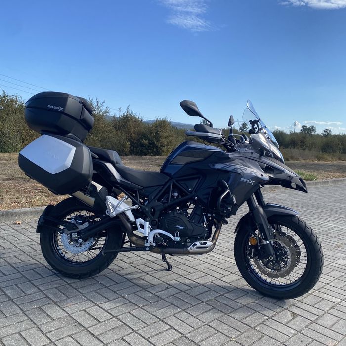 Benelli TRK 502x c/ Punhos Aquecidos, Luzes Auxiliares e Pneus Novos
