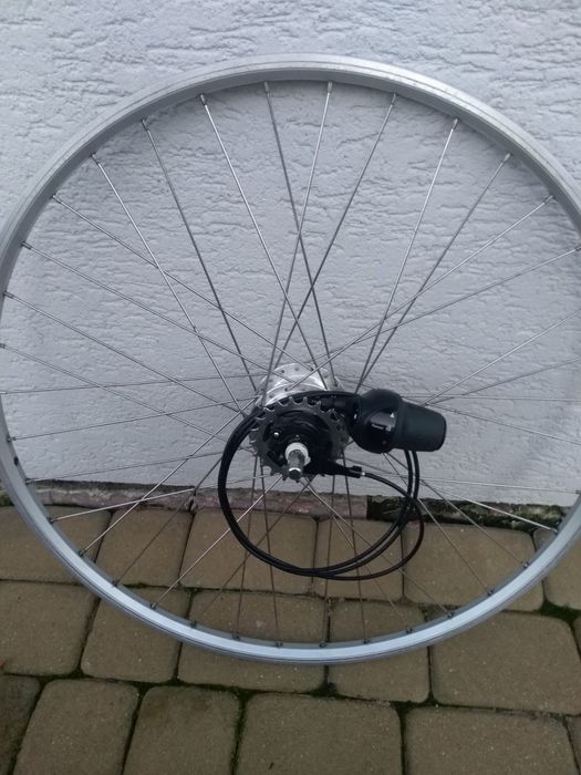 Koło nexus 7 28 cali pod hamulec rolkowy