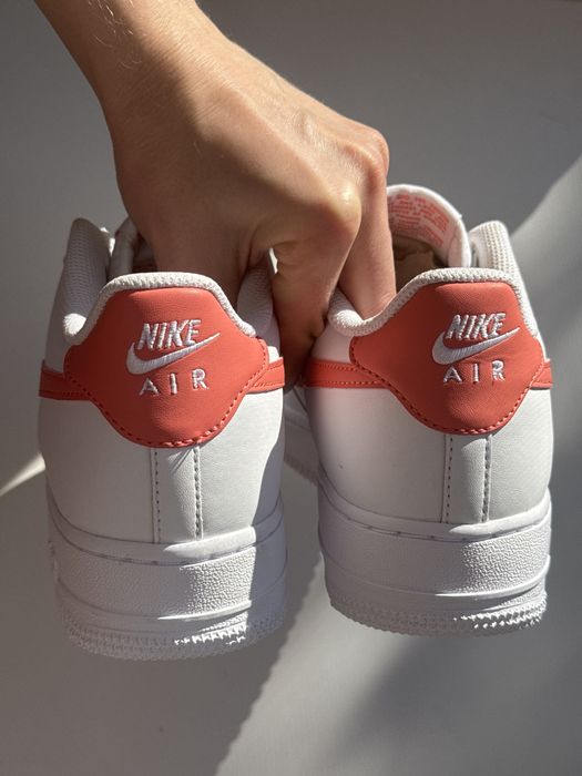 Оригинал 100% / Кожаные кроссовки Nike Air Force 1 , EUR40