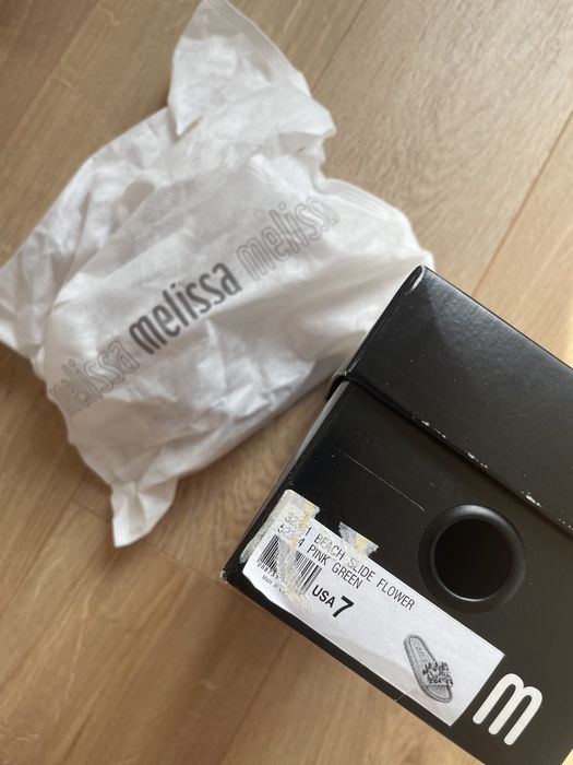 Пудрові шльопанці, сланці, шльопки Melissa