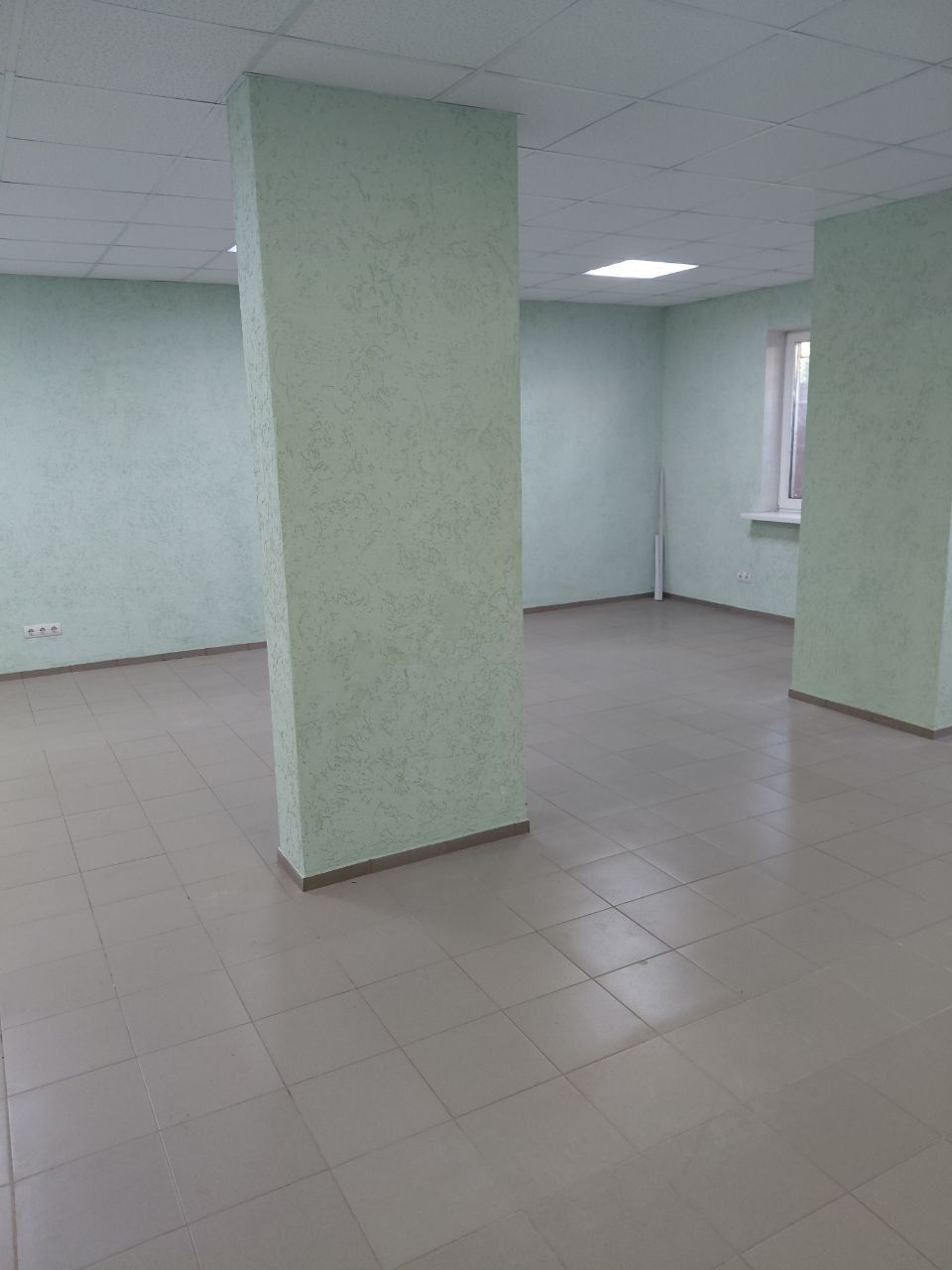 Оренда  Фасадного  цокольного приміщення.55м,Вишневе  Л.Українки 21