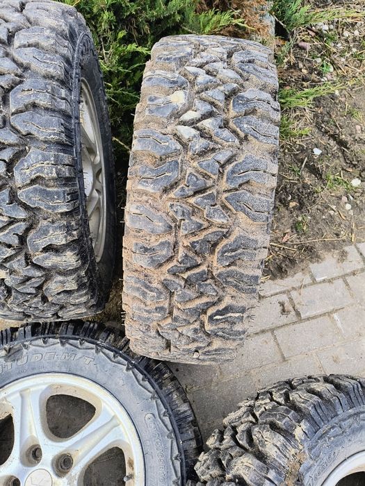 Komplet kół 215/65/16