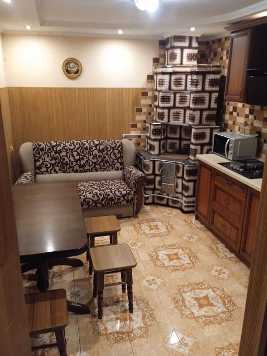 Відпочинок у Верховині у Карпатах кімнати подобово